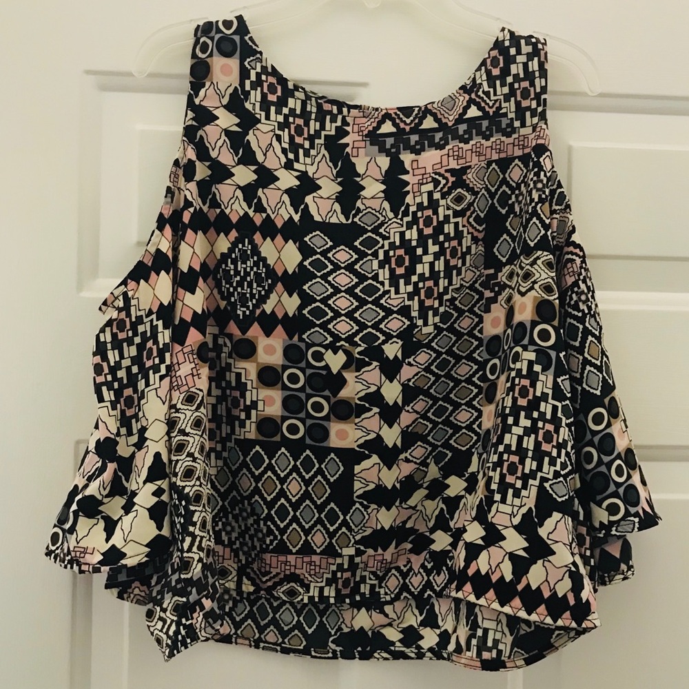 Open Shoulder Bell Sleeve Crop Top